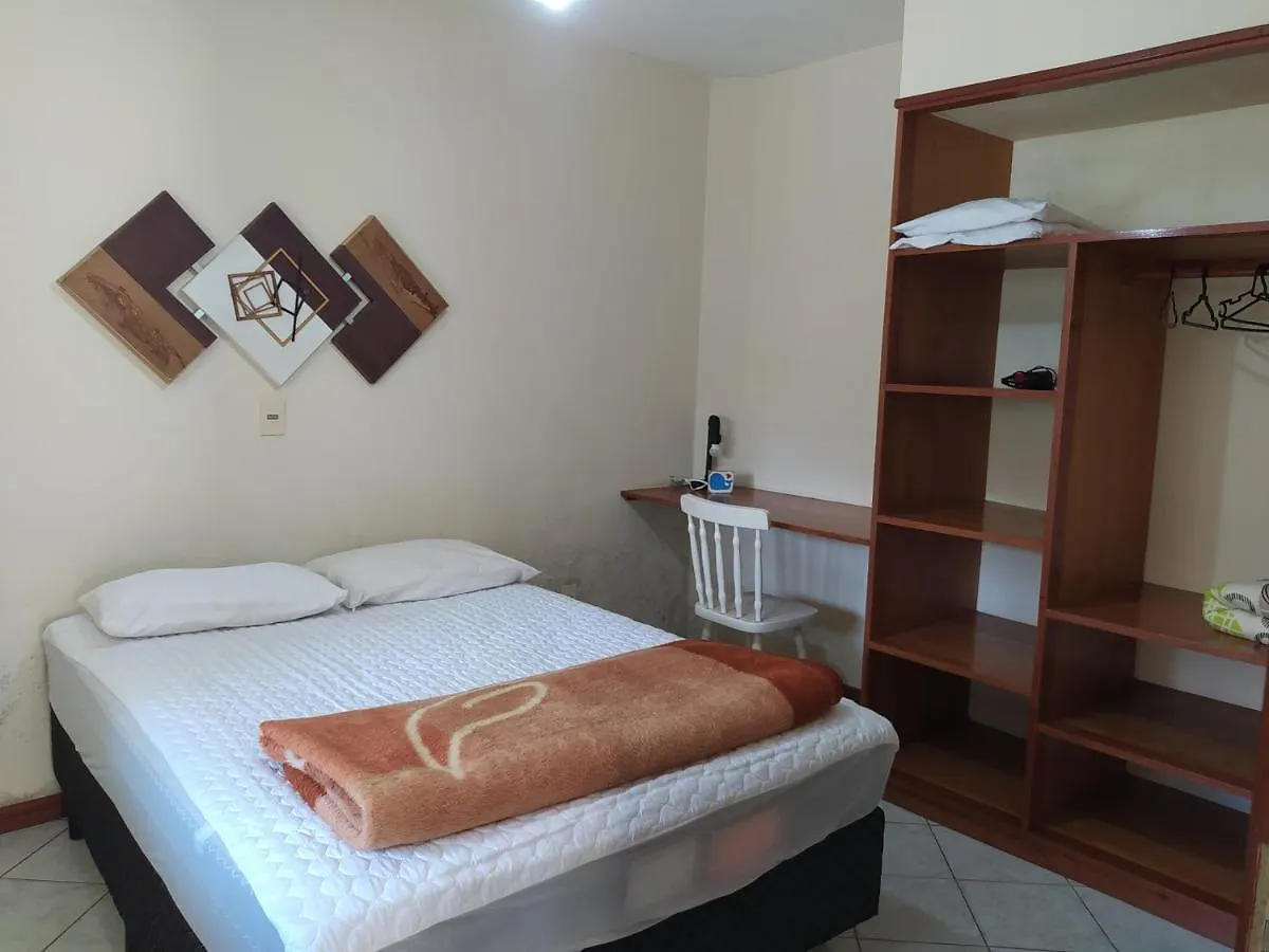 Parada De Bombas Apartamentos Bombinhas Apartmán