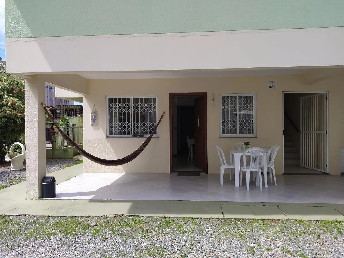 Parada De Bombas Apartamentos Bombinhas Apartmán