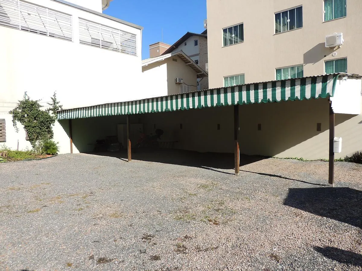 Parada De Bombas Apartamentos Bombinhas Apartmán